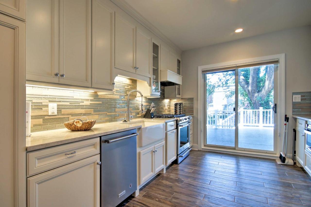 Holiday home Peggys Place D C With Deck Near Downtown!